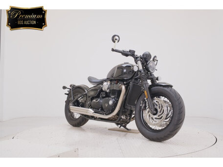 2024 Triumph Bonneville Bobber, фиолетовый, 1400000 рублей, вид 3