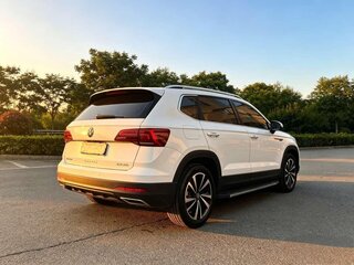 2022 Volkswagen Tharu I, белый, 1350000 рублей, вид 4