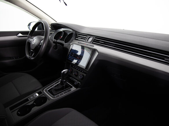 2016 Volkswagen Passat B8, серый, 1799000 рублей - вид 12