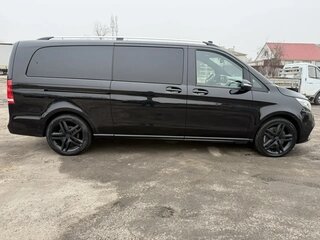 2022 Mercedes-Benz V-Класс Extra Long 300 d экстра длинный III (W447) Рестайлинг, чёрный, 9490000 рублей, вид 4