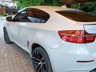 2014 BMW X6 M I (E71) Рестайлинг, белый, 3000000 рублей, вид 2