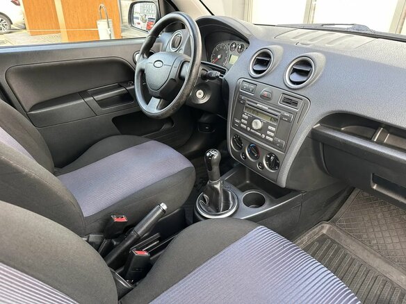 2011 Ford Fusion I Рестайлинг, чёрный, 545000 рублей - вид 10