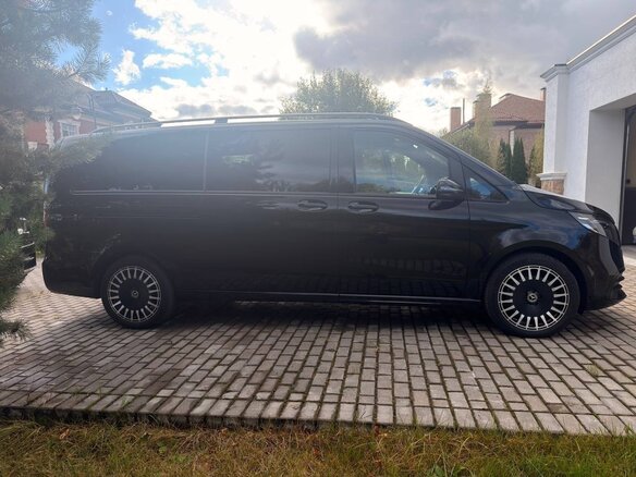 2025 Mercedes-Benz V-Класс Extra Long 300 d экстра длинный III (W447) Рестайлинг 2, чёрный, 12500000 рублей - вид 5