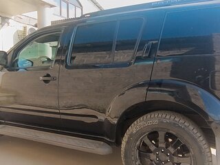 2010 Nissan Pathfinder III Рестайлинг, чёрный, 1500000 рублей, вид 4