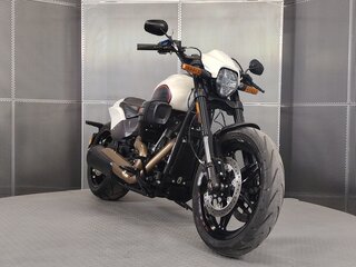 2019 Harley-Davidson FXDR 114, белый, 1699000 рублей, вид 2
