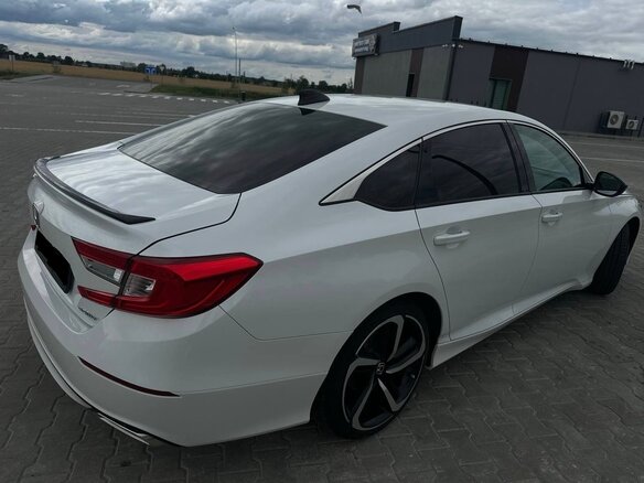 2022 Honda Accord X Рестайлинг, белый, 1900000 рублей - вид 4