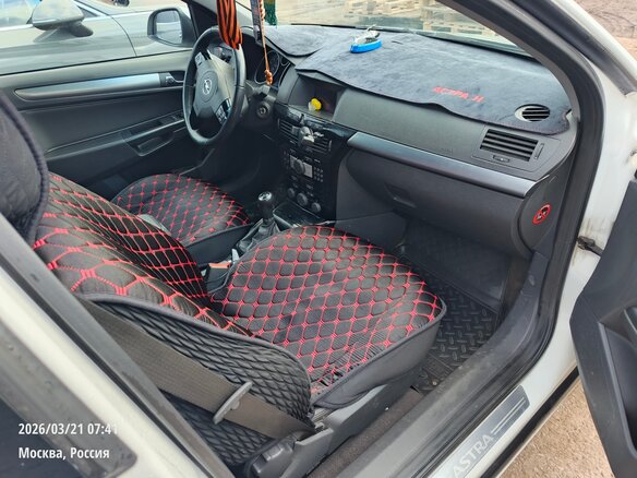 2012 Opel Astra H Рестайлинг, белый, 650000 рублей - вид 5