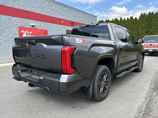 2024 Toyota Tundra CrewMax III, серый, 8235766 рублей, вид 5
