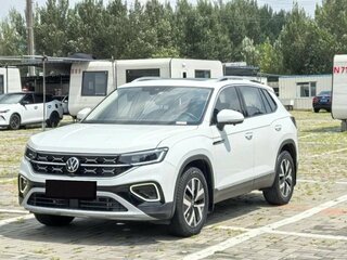 2022 Volkswagen Tayron I Рестайлинг, белый, 1750000 рублей, вид 2