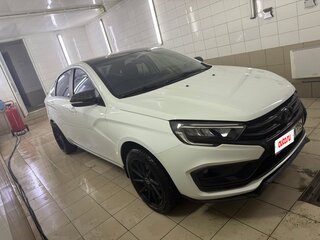 2024 Lada (ВАЗ) Vesta I Рестайлинг (NG), белый, 1300000 рублей, вид 3