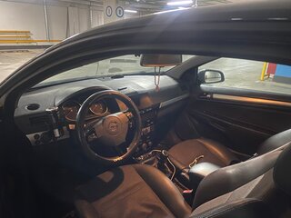 2008 Opel Astra GTC H Рестайлинг, чёрный, 550000 рублей, вид 4