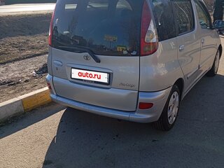 2004 Toyota FunCargo, серебристый, 420000 рублей, вид 2