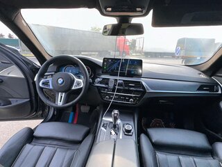 2018 BMW 5 серии 520d VII (G30/G31/G38), чёрный, 2450000 рублей, вид 3