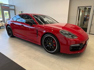 2017 Porsche Panamera Turbo II, красный, 8400000 рублей, вид 1