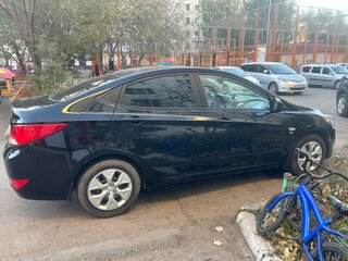 2016 Hyundai Solaris I Рестайлинг, чёрный, 1200000 рублей, вид 4