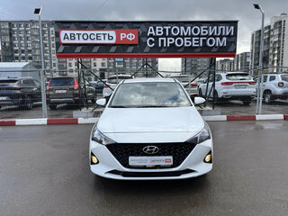 2022 Hyundai Solaris II Рестайлинг, белый, 1459837 рублей, вид 2