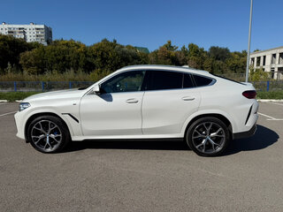 2022 BMW X6 40i III (G06), белый, 9200000 рублей, вид 5