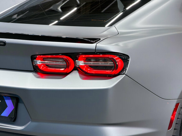 2021 Chevrolet Camaro LT1 VI Рестайлинг, серый, 7400000 рублей - вид 20