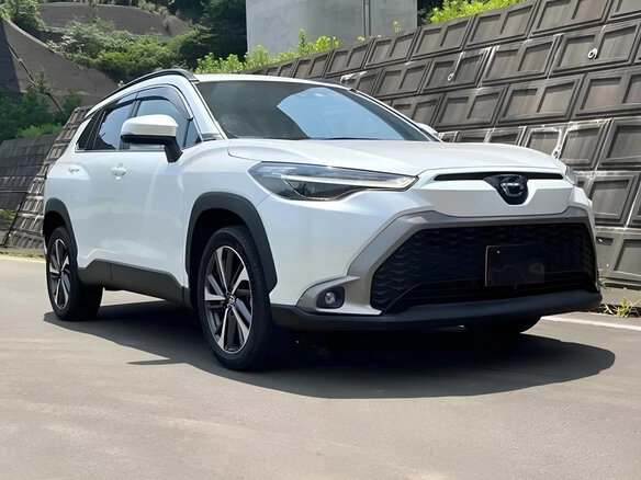 2023 Toyota Corolla Cross I, белый, 1870000 рублей - вид 4