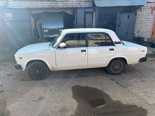 2004 Lada (ВАЗ) 2105, белый, 140000 рублей, вид 2