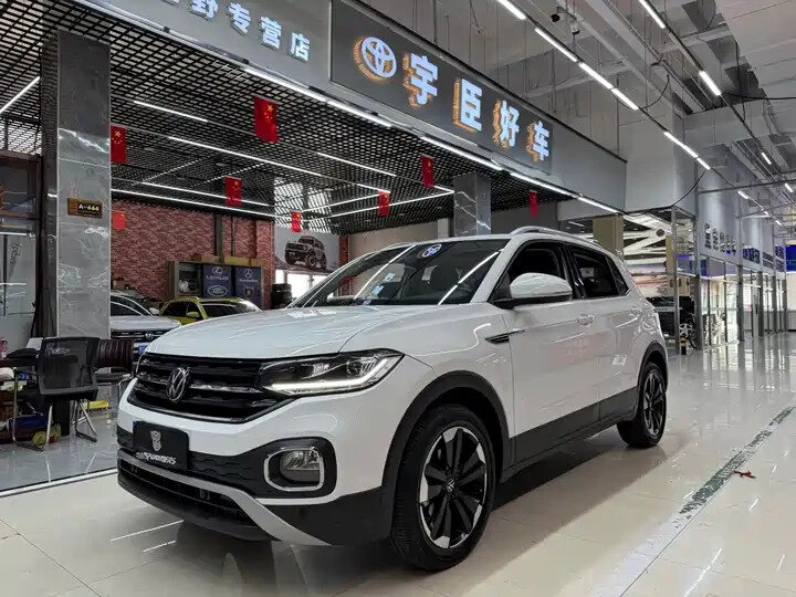 Открыть фотографии: Volkswagen Tacqua