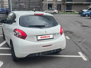 2013 Peugeot 208 I, белый, 750000 рублей, вид 4