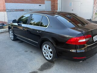 2013 Skoda Superb DSG II Рестайлинг, коричневый, 820000 рублей, вид 4