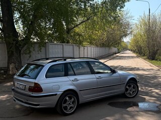 2001 BMW 3 серии 325xi IV (E46) Рестайлинг, серебристый, 700000 рублей, вид 3
