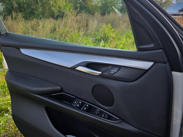 2014 BMW X5 30d III (F15), белый, 3400000 рублей - вид 11