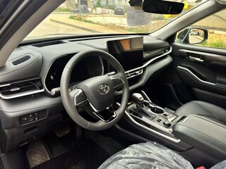 2026 Toyota Highlander IV (XU70), чёрный, 5250000 рублей, вид 5