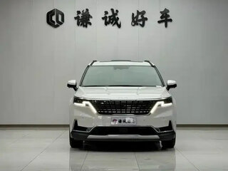 2023 Kia Carnival IV, белый, 4985000 рублей, вид 3