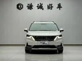 2023 Kia Carnival IV, белый, 4985000 рублей - вид 2