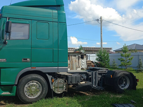 1999 DAF XF 95, зелёный, 1600000 рублей, вид 4