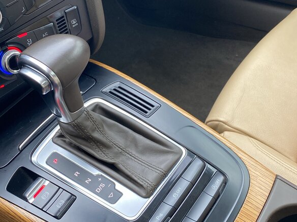 2014 Audi A5 I (8T) Рестайлинг, коричневый, 1790000 рублей - вид 5