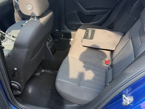 2018 Skoda Octavia III (A7) Рестайлинг, синий, 1440000 рублей - вид 10
