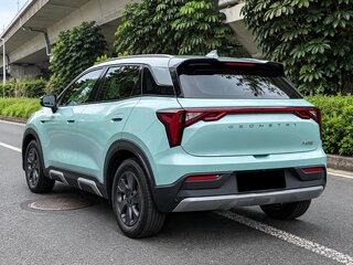 2025 Geely Geometry E 39.4 kWh, зелёный, 1335000 рублей, вид 5