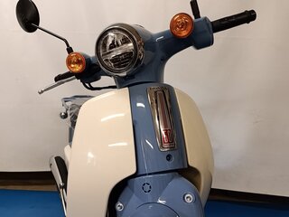 2025 Honda Super Cub, синий, 289000 рублей, вид 3