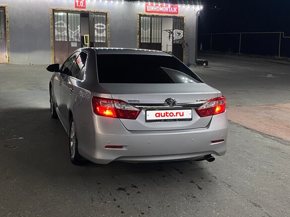 2012 Toyota Camry VII (XV50), серебристый, 1480000 рублей - вид 3