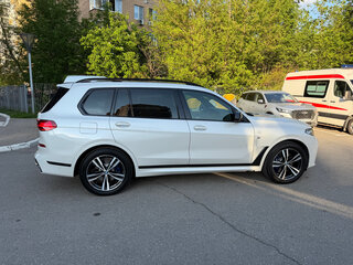 2020 BMW X7 30d I (G07), белый, 6790000 рублей, вид 4