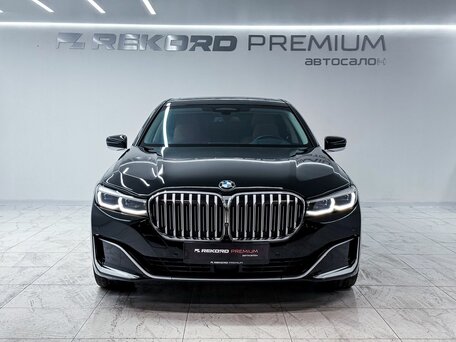 2020 BMW 7 серии Long 740Li xDrive VI (G11/G12) Рестайлинг, чёрный, 6300000 рублей, вид 5