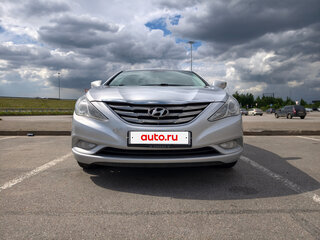 2011 Hyundai Sonata VI (YF), серебристый, 890000 рублей, вид 2