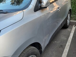 2011 Hyundai ix35 I, серебристый, 990000 рублей, вид 4
