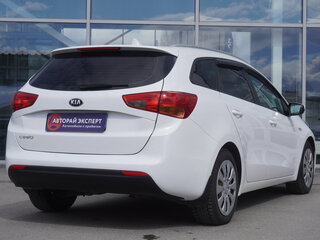 2018 Kia Ceed II Рестайлинг, белый, 1215000 рублей, вид 5