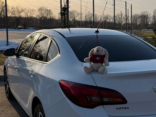 2014 Opel Astra J Рестайлинг, белый, 850000 рублей, вид 4