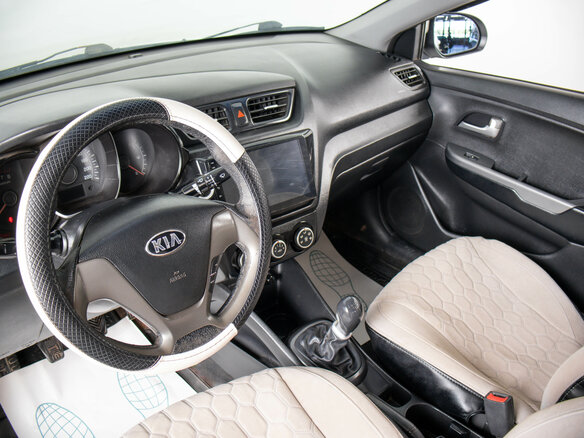 2015 Kia Rio III Рестайлинг, белый, 599000 рублей - вид 6