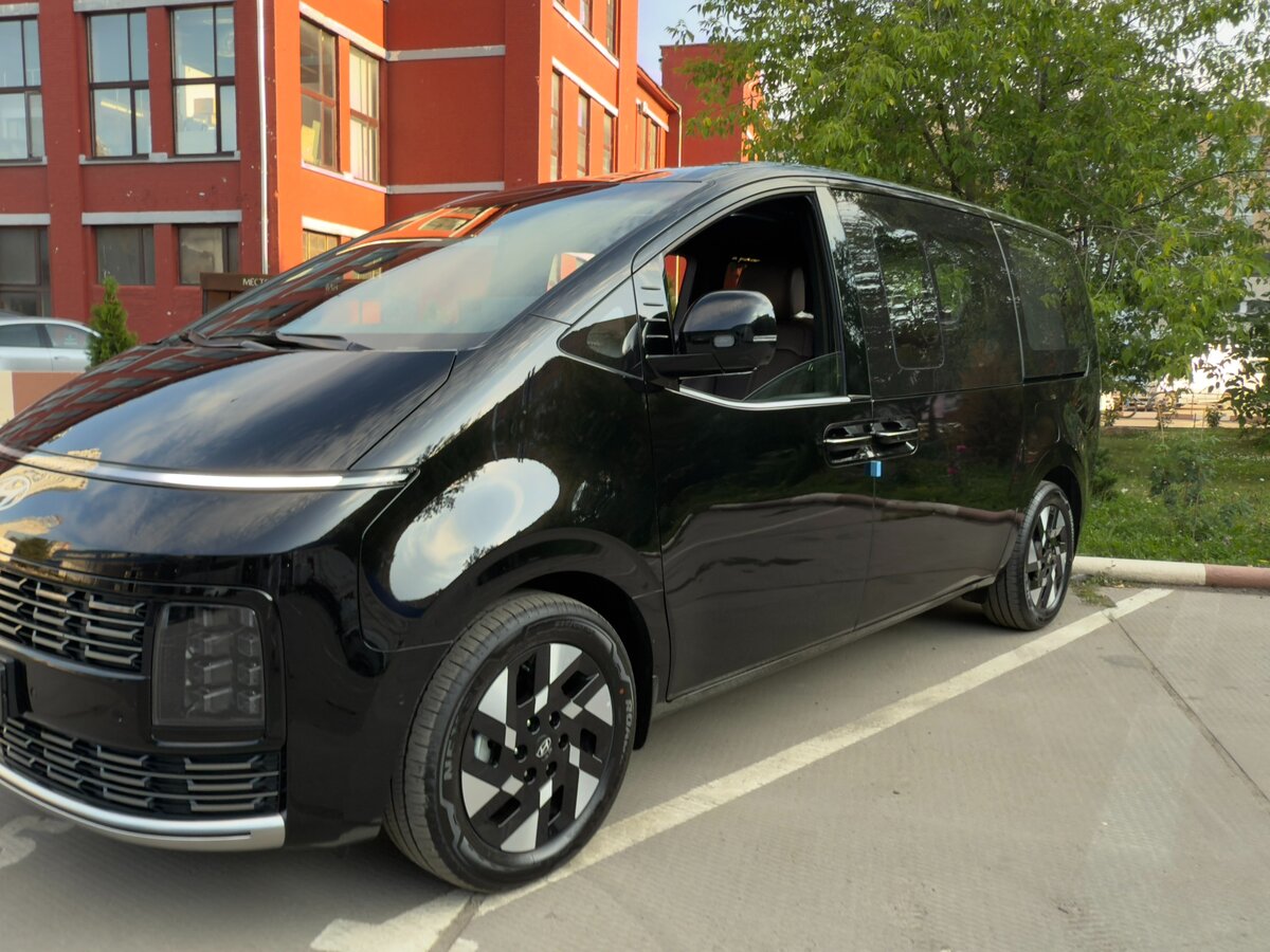Открыть фотографии: Hyundai Staria I Рестайлинг