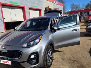 2021 Kia Sportage IV Рестайлинг, серый, 3150000 рублей, вид 5