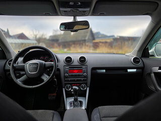 2010 Audi A3 II (8P) Рестайлинг 2, белый, 600000 рублей, вид 5