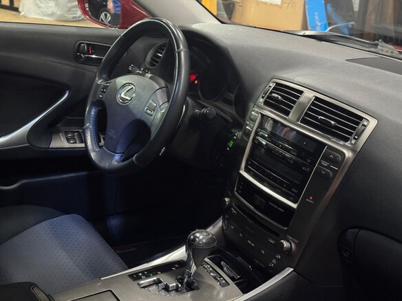 2008 Lexus IS 250 II Рестайлинг, красный, 1300000 рублей - вид 11