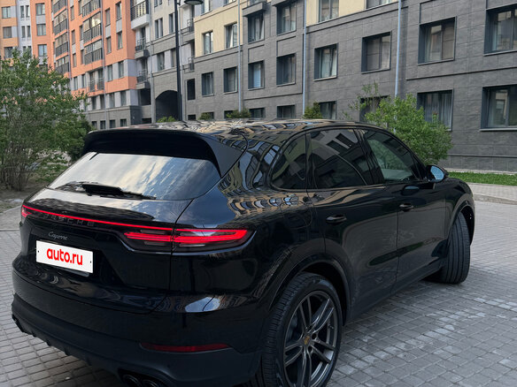 2021 Porsche Cayenne III, чёрный, 10990000 рублей - вид 5